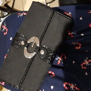 Elegant Black GUESS Women's Clutch Wallet